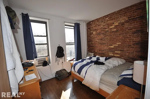 Rented by REAL New York | media 33