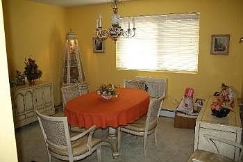 4th image of 100 N Dryden Pl APT 2D