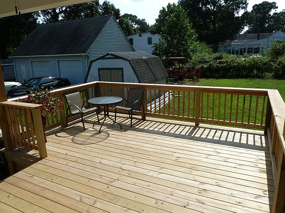4th image of 1209 Wilkins Dr