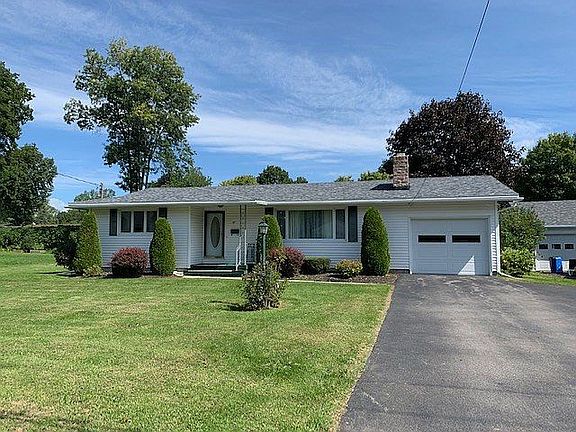 2nd image of 37 Clarkson Ave