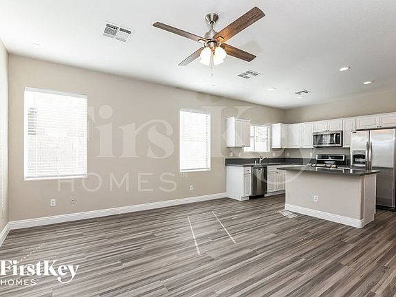 2nd image of 934 Shady Charmer Ave