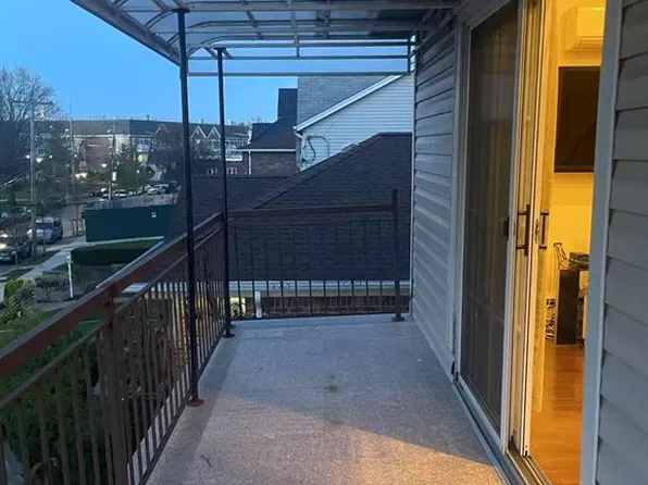 119-30 Poppenhusen Avenue image 3 of 9