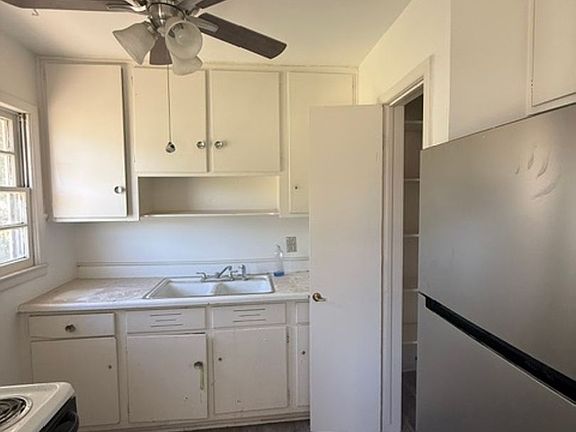 5th image of 1317 S Crockett Dr