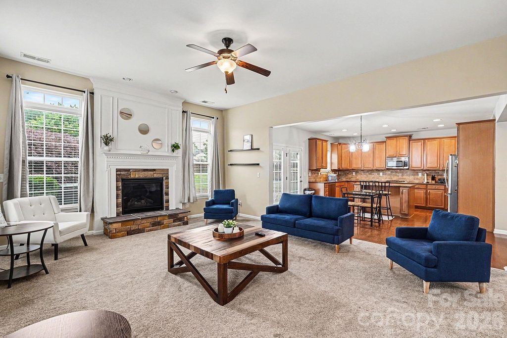 16121 Grassy Creek Dr, Huntersville, NC - More
