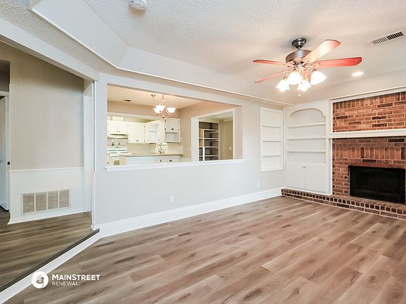 5th image of 2220 NE 10th St