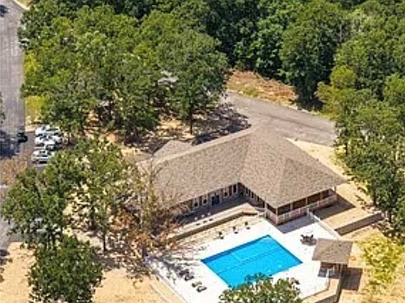 2nd image of 530 Big Cedar Dr