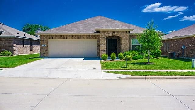1st image of 905 Iona Dr