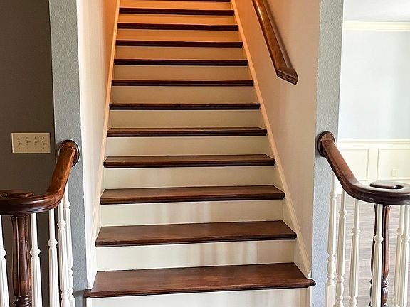 5th image of 203 Deerfield Ln