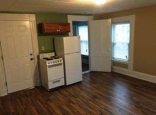 218 Essex St #4, Bangor, ME 04401