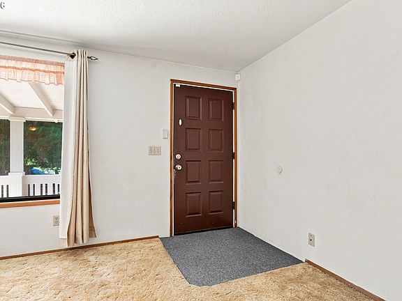 5th image of 2898 SE 90th Pl