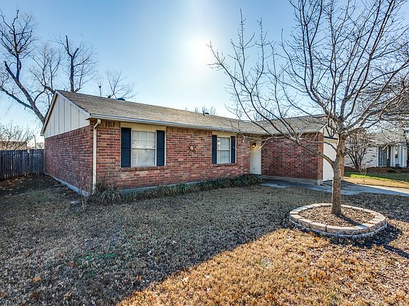 2nd image of 4132 Pepperbush Dr