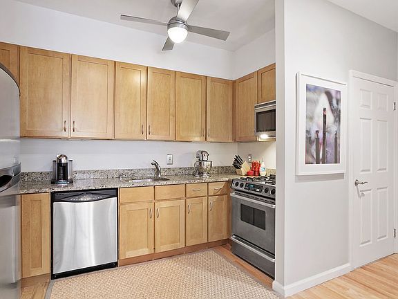 4th image of 236 S 1st St APT 1A