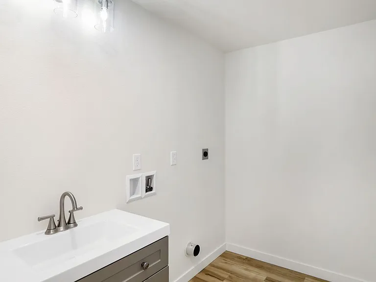 2703 Q Ave — Photo 8