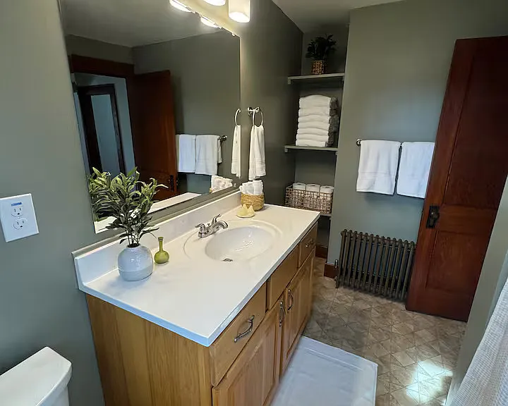 10 Jackson Ave — Photo 3