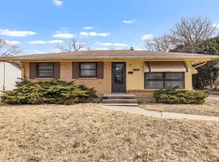 2320 Cornell Dr, Rockford, IL 61108