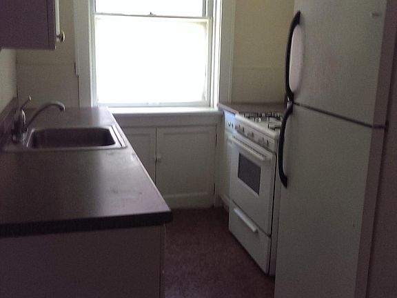 3rd image of 4133 Cleveland Ave APT 2W