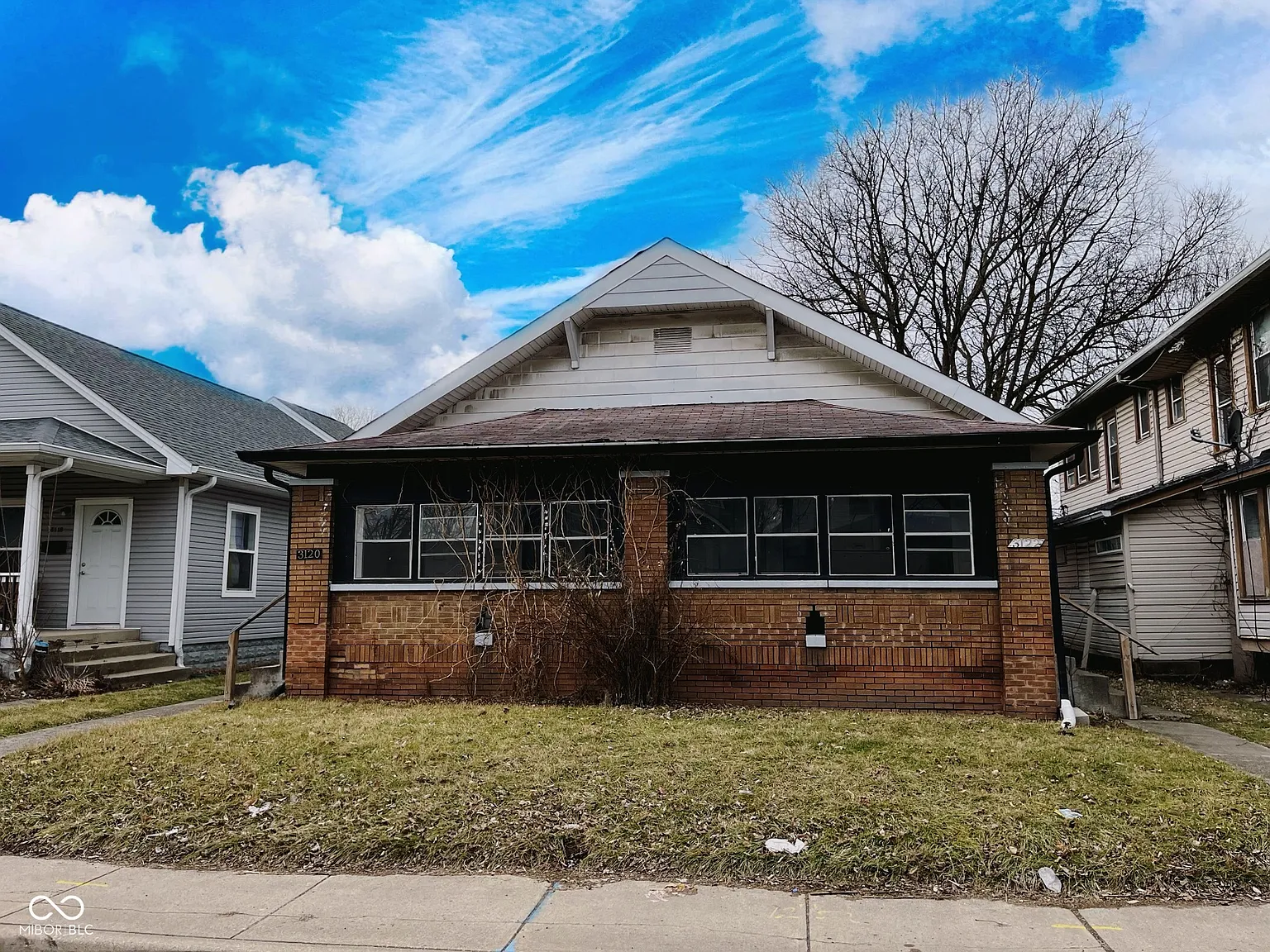 3120 Boulevard Pl photo 1
