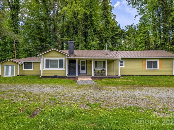 500 Broadway St, Hendersonville, NC 28739