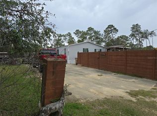45641 Oak St, Paisley, FL 32767