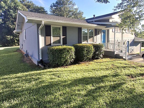 4th image of 2332 Briarwood Cir SW