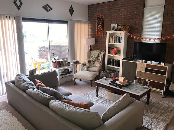 4th image of 2187 W Schantz Ave