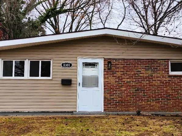 8301 Pepperidge Dr, Saint Louis, MO 63134