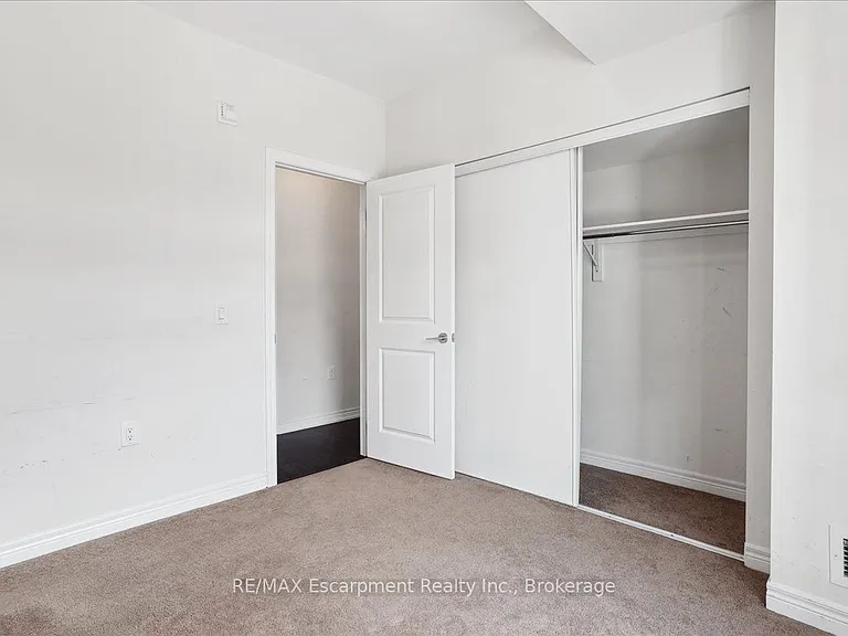 2370 Khalsa Gate #211 — Photo 21