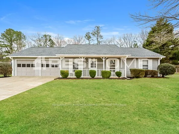 245 Helen Ln, Stockbridge, GA 30281