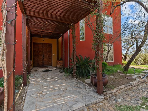 5th image of 961 Pico