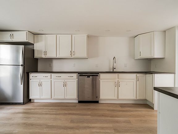 2nd image of 24 Prospect St