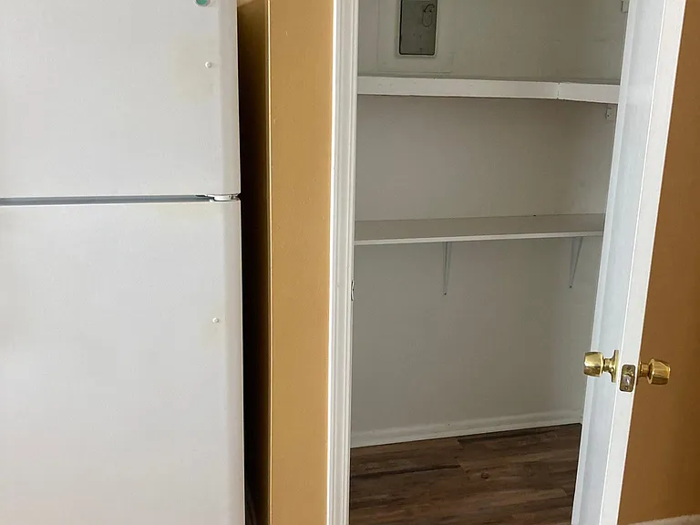 164 Comet St #5 — Photo 9