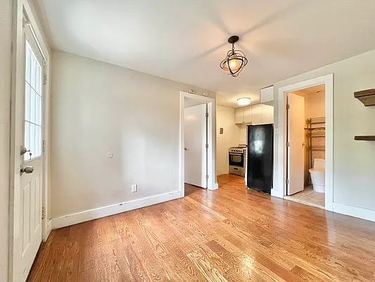 Rented by Doorway NYC, LLC | media 16