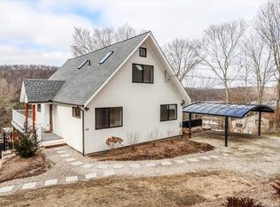 112 Carmen Hill Rd, New Milford, CT 06776