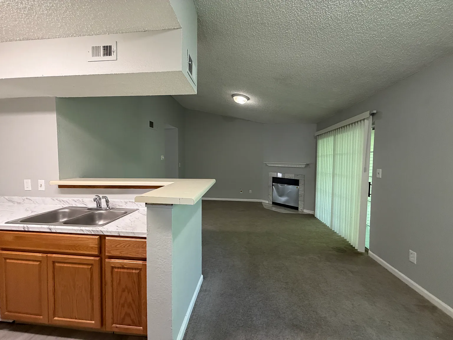 2 bed, $1,550 — Photo 4