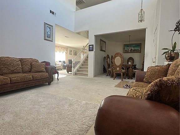 2nd image of 227 La Clarita Ave