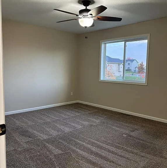1475 Quail Run — Photo 11
