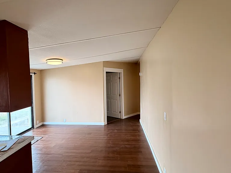 6506 Colony Park Dr — Photo 2