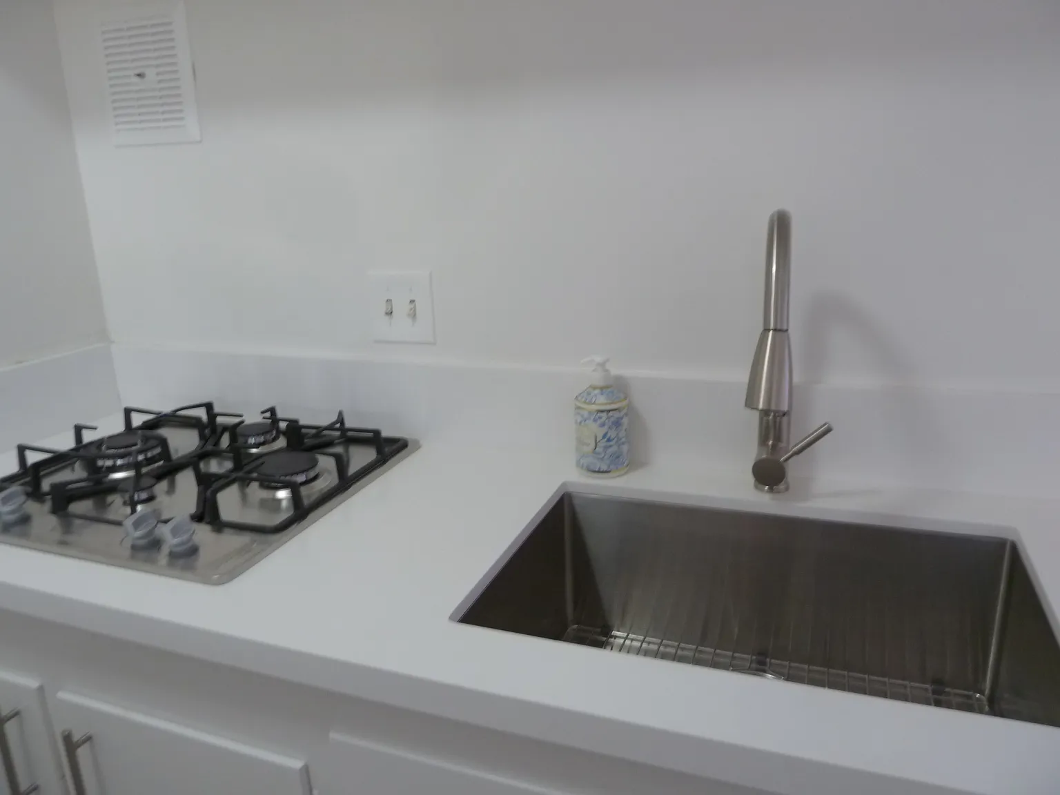 2 bed, $3,495 — Photo 2