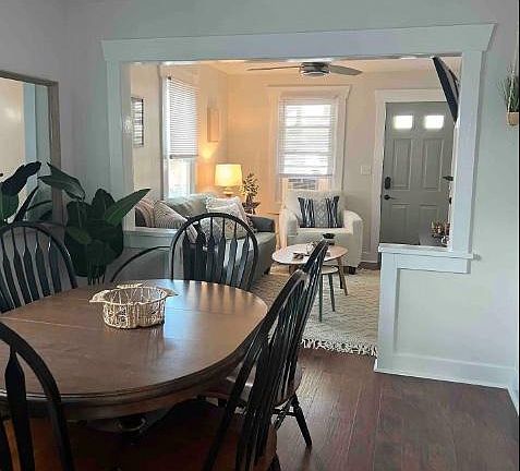 2nd image of 1811 Pine Ter
