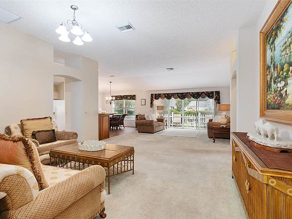 5th image of 1309 Oak Forest Dr