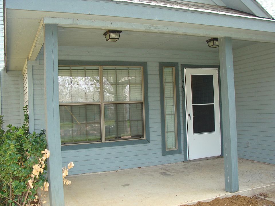 1st image of 1404 N Gaines St