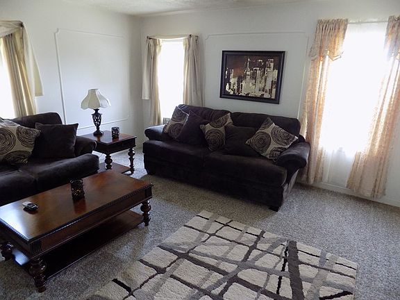 5th image of 729 6th St
