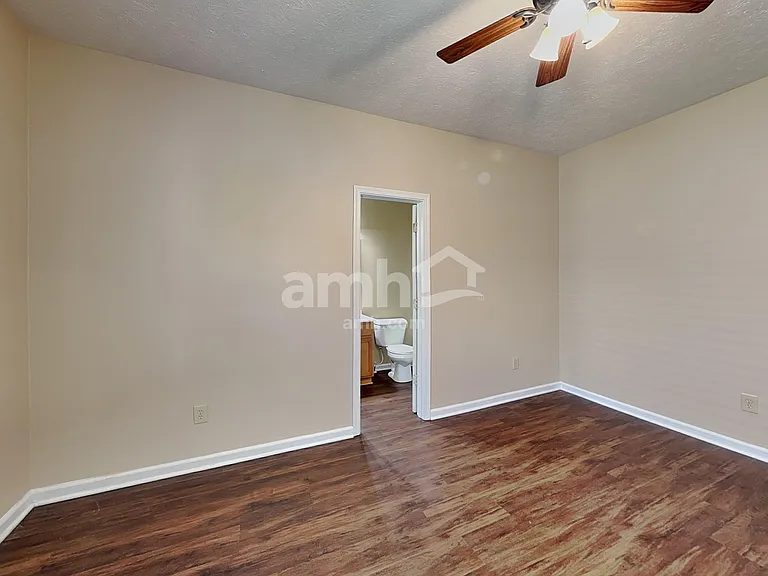11723 Rossmore Dr — Photo 11