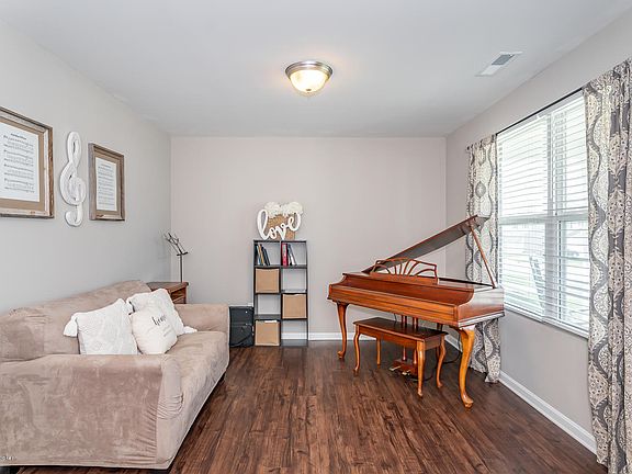 2nd image of 5019 Tealwood Dr