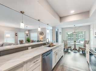 527 Club Side Dr #2, Naples, FL 34110
