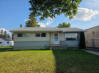 1017 N 12th Ave, Wainwright, AB T9W 1E8