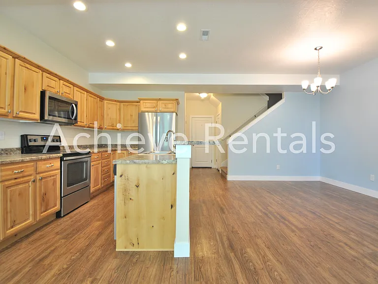 2485 S 1296 W — Photo 5