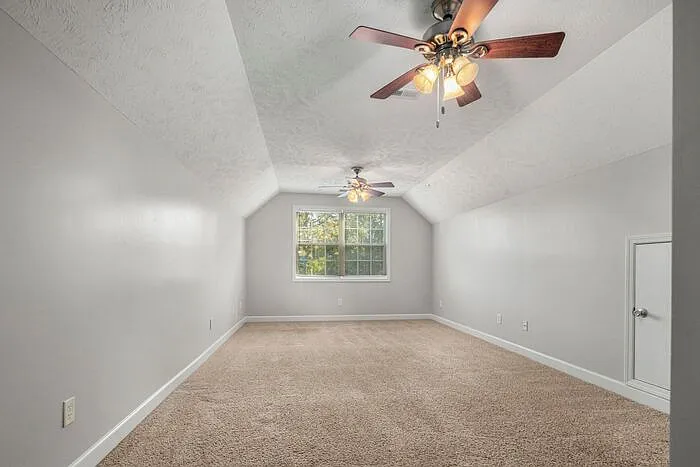 2105 Calista Cir — Photo 40