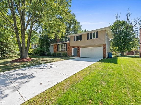 2nd image of 29623 Westminster Dr