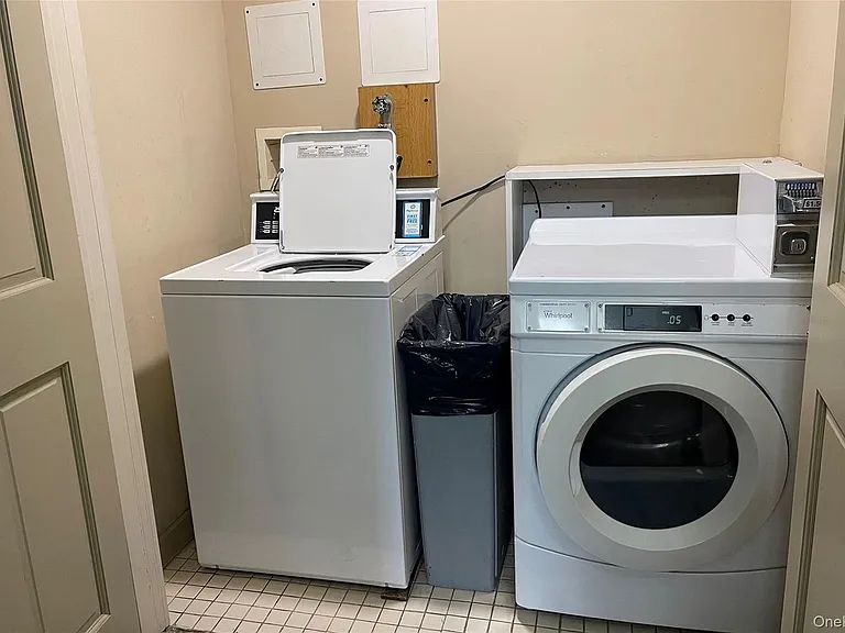 1106 Main St #2 — Photo 9